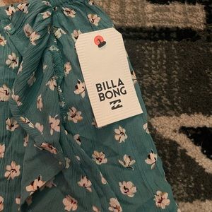 Billabong Skirt, Perfect Condition, Size Small with tags